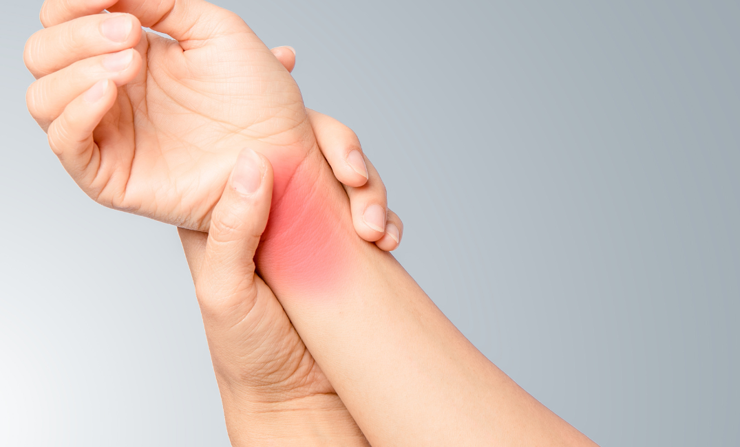 ゴルフでの手首の痛み